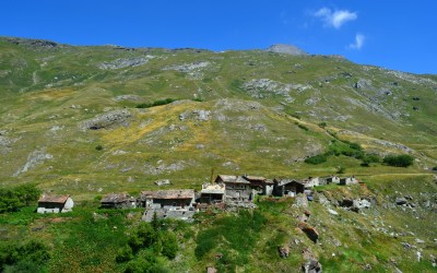 Hameau- Avérole©M.Soler